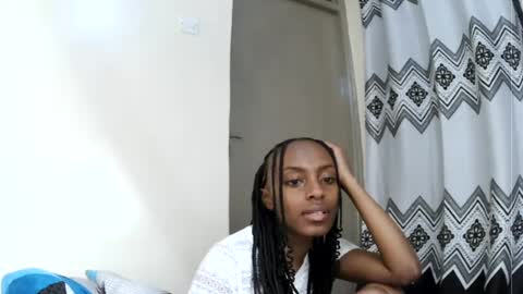 Snapshot of mil_milon chatting on 06/30/26, 04:19 Milo online show from 06/30/26, 04:19