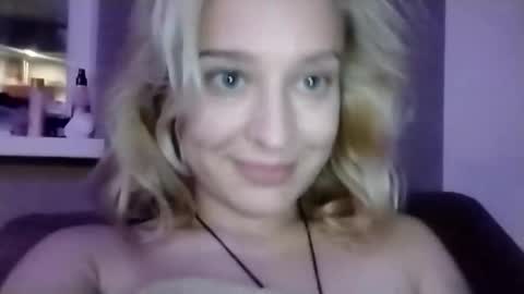 Mila 420 online show from 10/10/25, 05:45