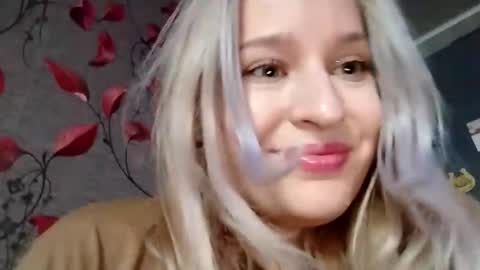 Snapshot of mila_420 chatting on 02/15/26, 12:25 Mila 420 online show from 02/15/26, 12:25