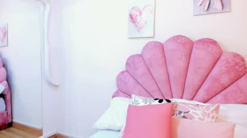 mila_adamss online show from 06/28/26, 10:43
