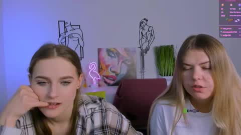 mila_glow online show from 09/22/25, 12:29