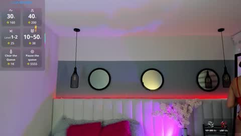 mila_hank online show from 09/26/25, 12:20