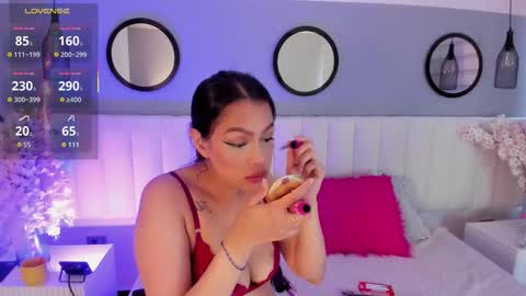 mila_hank online show from 11/04/25, 12:37