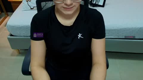 Milena  online show from 04/29/26, 11:14