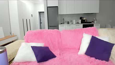 Lilli online show from 11/07/25, 12:32