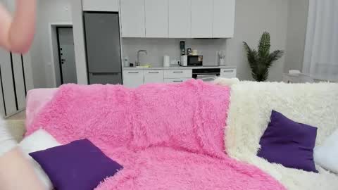 Lilli online show from 12/04/25, 12:42