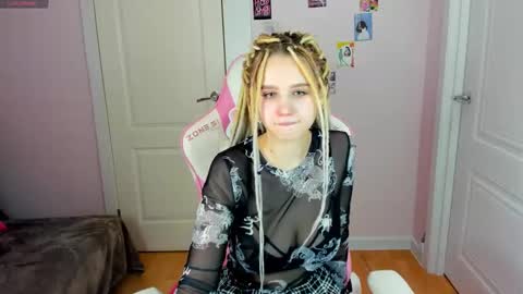 mila_kinor online show from 12/27/24, 01:53