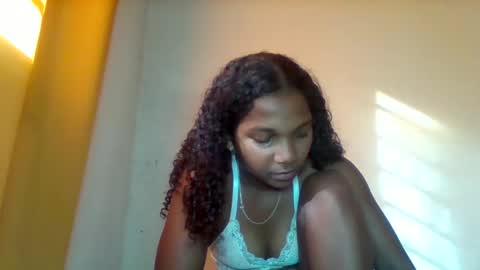 mila_lunah online show from 04/08/26, 04:45