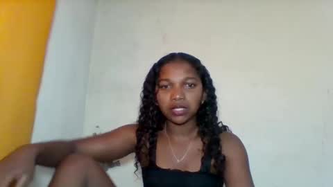 mila_lunah online show from 04/29/26, 03:43