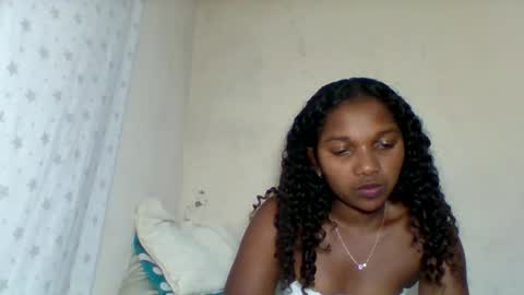 mila_lunah online show from 04/29/26, 05:41