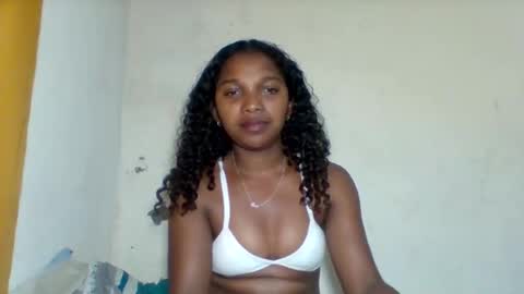 mila_lunah online show from 04/30/26, 07:09