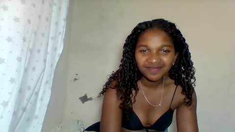 mila_lunah online show from 05/03/26, 09:48