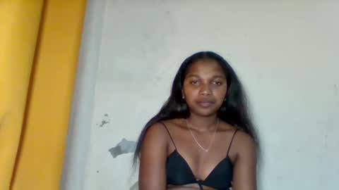 Snapshot of mila_lunah chatting on 05/10/26, 05:07 mila_lunah online show from 05/10/26, 05:07