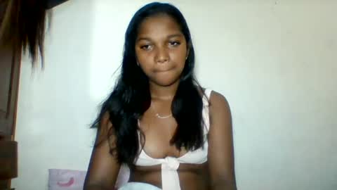 mila_lunah online show from 06/16/26, 03:53