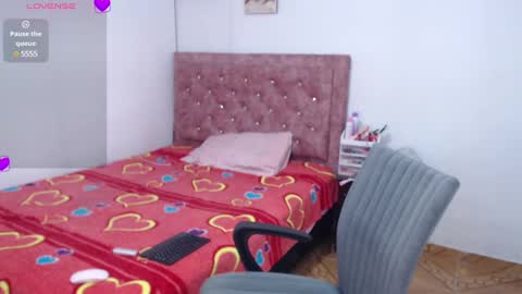 Snapshot of mila_morgan_ chatting on 02/18/25, 06:58 Mila Morgan online show from 02/18/25, 06:58