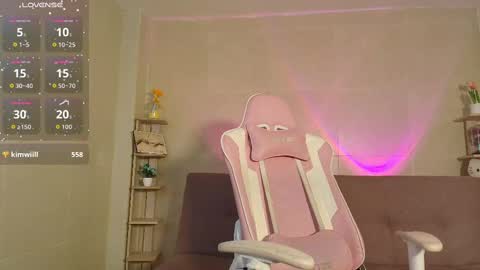 Snapshot of mila_morgan_ chatting on 10/09/25, 09:13 Mila Morgan online show from 10/09/25, 09:13