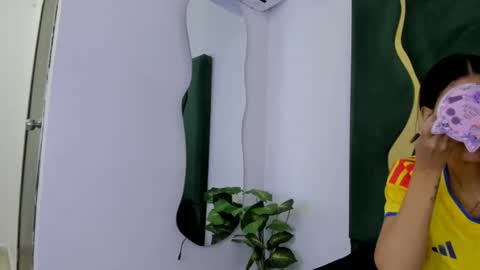 Snapshot of mila_petiteasm chatting on 07/03/26, 12:33 mila_petiteasm online show from 07/03/26, 12:33