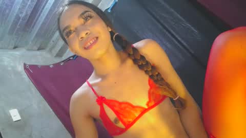Snapshot of mila_seductressxx chatting on 06/30/26, 01:39 mila_seductressxx online show from 06/30/26, 01:39