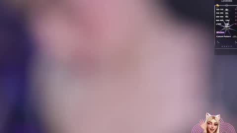 Snapshot of mila_snoow chatting on 11/30/25, 06:01 M I L A online show from 11/30/25, 06:01