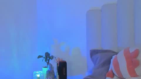 Snapshot of mila_stark333 chatting on 01/16/26, 03:54 mila_stark333 online show from 01/16/26, 03:54