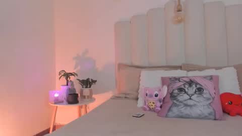 Snapshot of mila_stark333 chatting on 03/06/26, 08:55 mila_stark333 online show from 03/06/26, 08:55