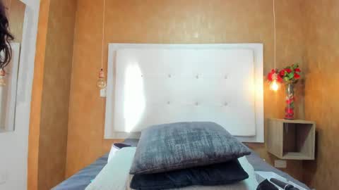          online show from 05/05/26, 09:01