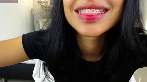 Snapshot of milaa_star chatting on 04/28/26, 03:55 milaa_star online show from 04/28/26, 03:55