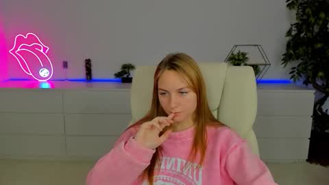 Milla online show from 11/21/25, 06:34