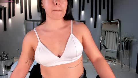 Mila online show from 04/30/26, 03:02