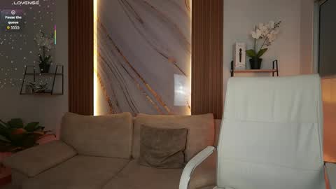 milacrave online show from 11/07/25, 11:43