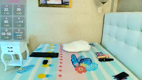 Snapshot of miladiosa chatting on 11/04/25, 12:15 miladiosa online show from 11/04/25, 12:15