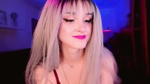 MiladyJolie online show from 05/05/26, 03:36