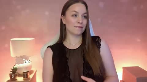 Snapshot of milafleur chatting on 03/25/26, 03:07 Mila Fleur online show from 03/25/26, 03:07