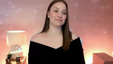 Snapshot of milafleur chatting on 04/08/26, 02:28 Mila Fleur online show from 04/08/26, 02:28