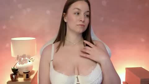 Snapshot of milafleur chatting on 04/14/26, 02:12 Mila Fleur online show from 04/14/26, 02:12