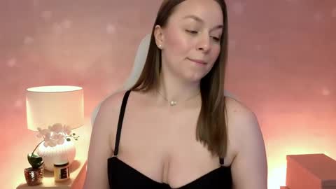 Snapshot of milafleur chatting on 04/15/26, 02:02 Mila Fleur online show from 04/15/26, 02:02