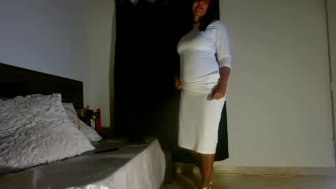 mila online show from 09/16/25, 03:07