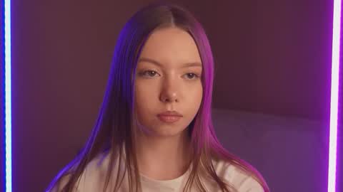 Mila online show from 02/10/26, 01:26