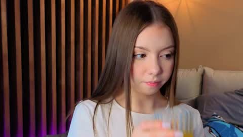 Mila online show from 04/24/26, 03:14