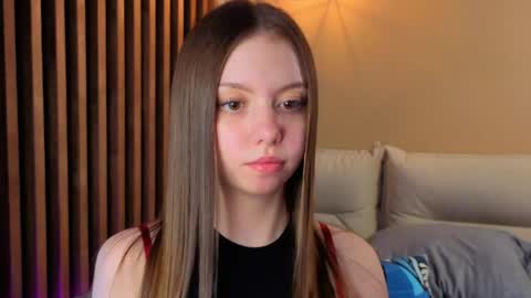 Mila online show from 05/06/26, 03:39