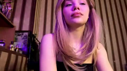 milakittys online show from 06/13/26, 11:30