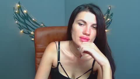 Snapshot of milaloona chatting on 07/19/26, 06:28 Milaloona online show from 07/19/26, 06:28