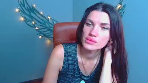Snapshot of milaloona chatting on 07/24/26, 09:18 Milaloona online show from 07/24/26, 09:18