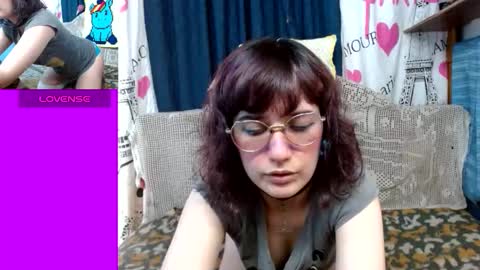 Snapshot of milalunala chatting on 09/21/25, 07:59 Mila-Lunala online show from 09/21/25, 07:59