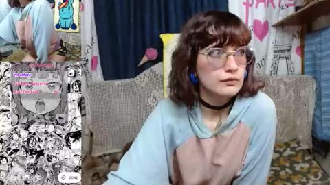Snapshot of milalunala chatting on 09/26/25, 01:20 Mila-Lunala online show from 09/26/25, 01:20
