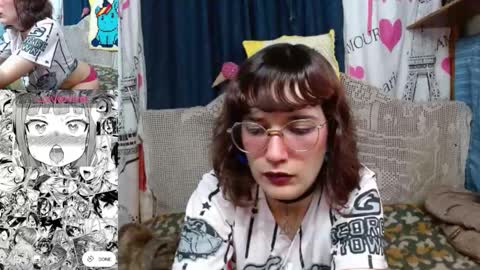 Snapshot of milalunala chatting on 09/29/25, 09:08 Mila-Lunala online show from 09/29/25, 09:08