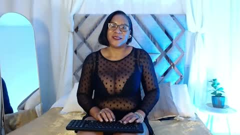 MilaMonroeXX online show from 05/09/26, 03:34