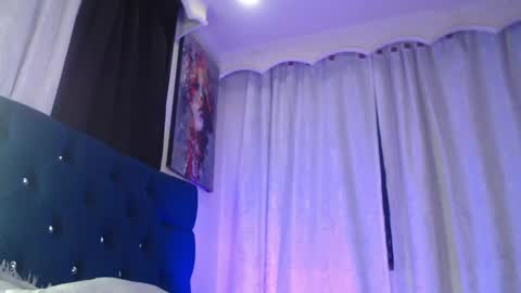 Milan Anxel online show from 05/11/26, 01:11