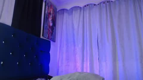 Milan Anxel online show from 05/13/26, 01:47