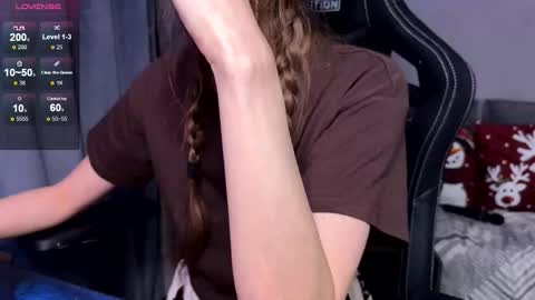 Snapshot of milana_sexwife chatting on 02/05/26, 12:10 Dan and Milana online show from 02/05/26, 12:10